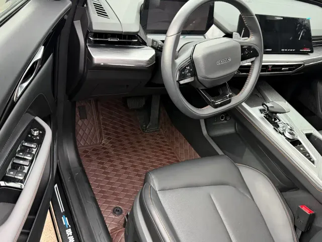 Changan Oshan Changan Oshan Z6 2022 Blue Whale 1.5T DCT Intelligent Enjoyment — Фото автомобиля 16