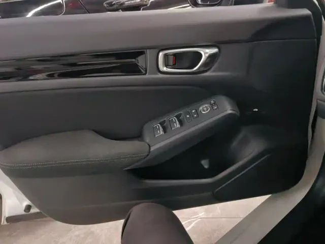 Honda Civic — Фото автомобиля 7