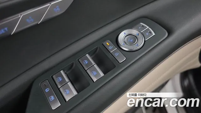 Genesis GV80 — Фото автомобиля 28