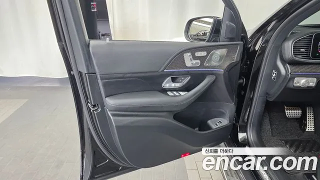 Mercedes-Benz GLE-Class — Фото автомобиля 21