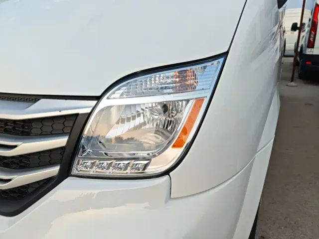 Maxus Xintu V80 — Фото автомобиля 23