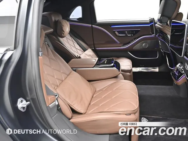 Mercedes-Benz S-Class — Фото автомобиля 12