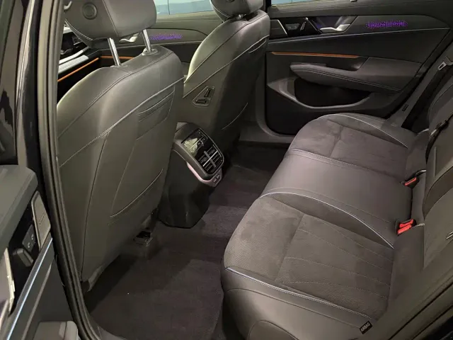 Volkswagen Passat — Фото автомобиля 8