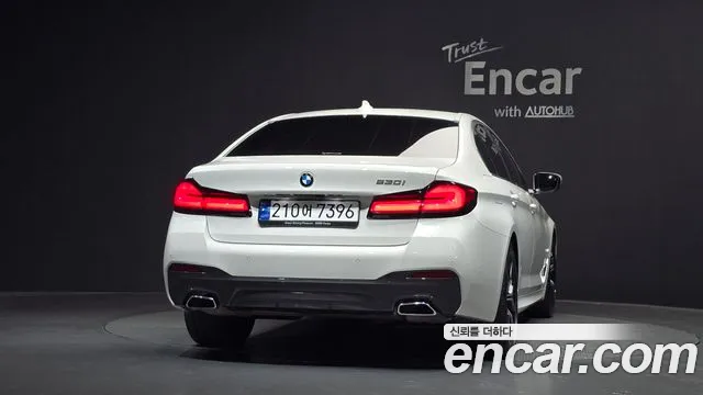 BMW 5-Series — Фото автомобиля 2