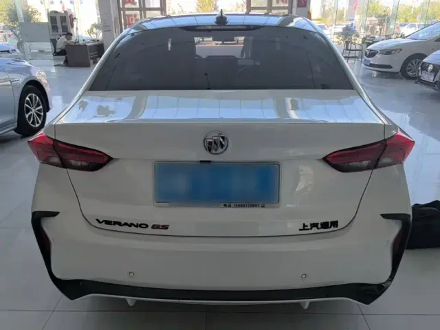 Buick Verano — Фото автомобиля 5