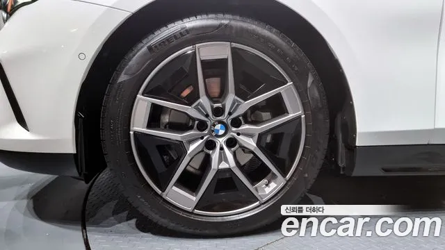 BMW 5-Series — Фото автомобиля 5