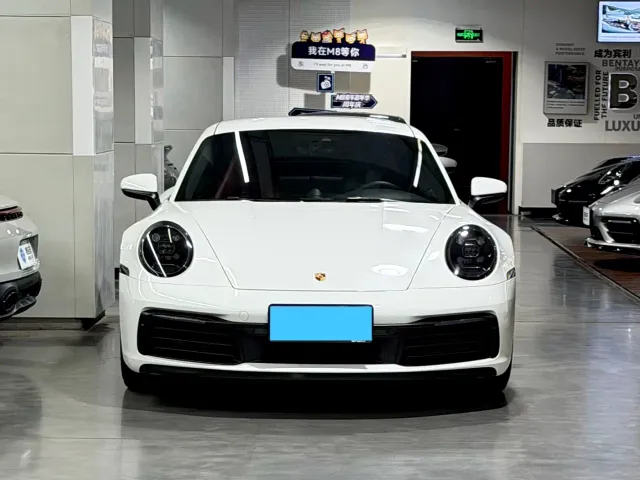 Porsche 911 — Фото автомобиля 2