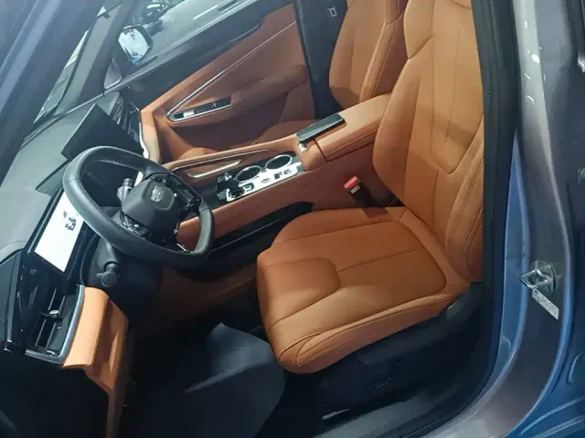 Geely Boyue — Фото автомобиля 14