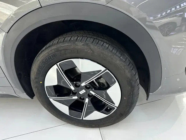 Geely Galaxy E5 — Фото автомобиля 22