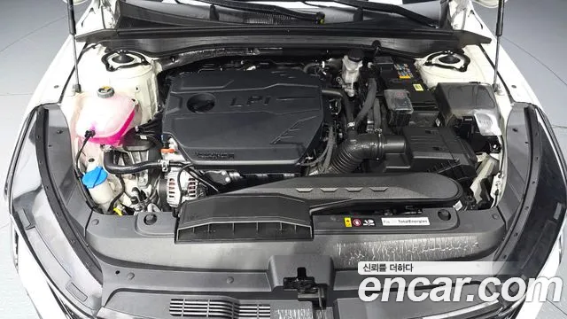 Kia K5 Новый K5 3 поколение 2.0 LPi(Для проката) — Фото автомобиля 6