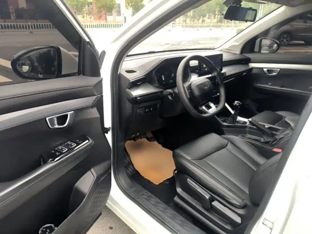 Wuling Asta — Фото автомобиля 15