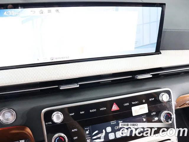 Genesis GV80 — Фото автомобиля 14