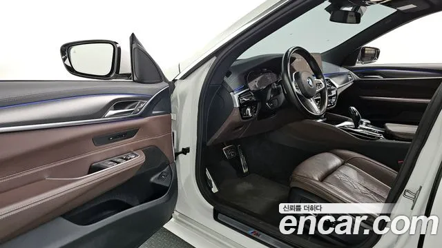 BMW Gran Turismo — Фото автомобиля 11