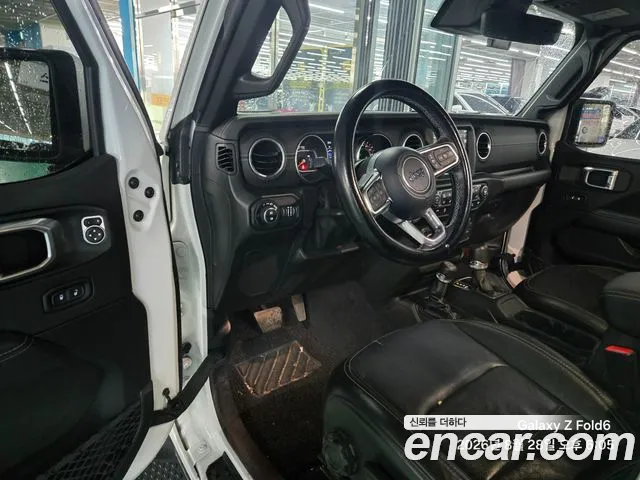 Jeep Wrangler — Фото автомобиля 8