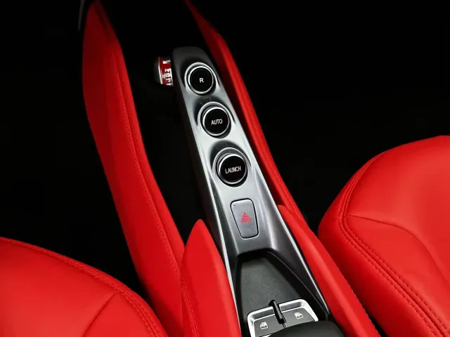 Ferrari F8 — Фото автомобиля 15