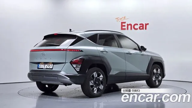 Hyundai Kona — Фото автомобиля 2