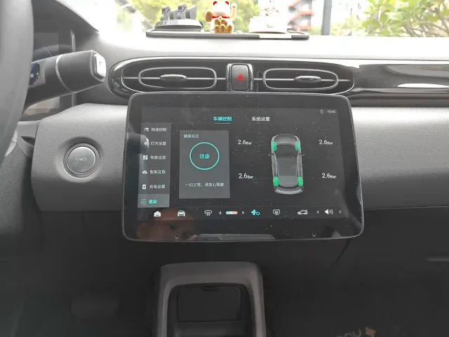 Leapmotor T03 — Фото автомобиля 18
