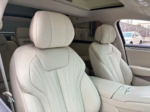 BYD Seal 08 — Фото автомобиля 23