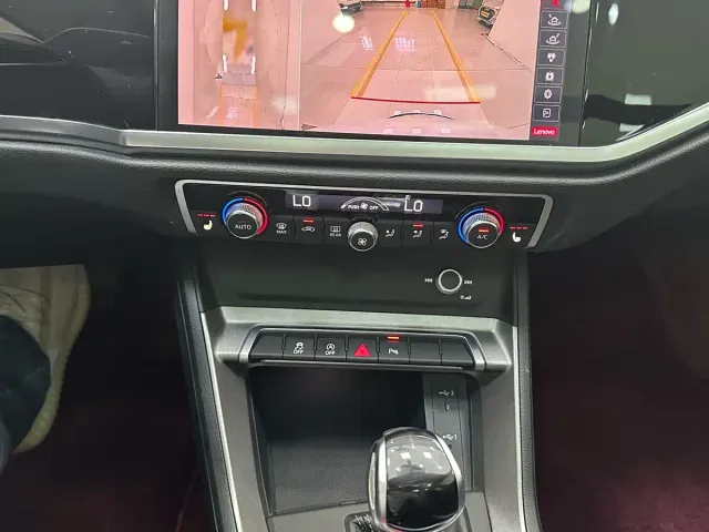 Audi Q3 — Фото автомобиля 14