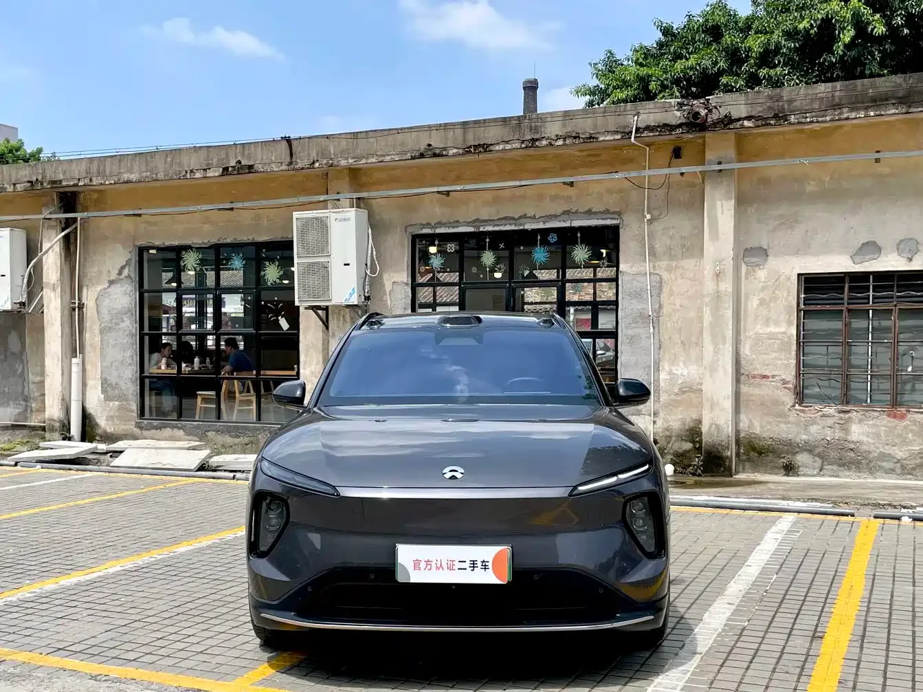 NIO NIO ES6 2024 75kWh — Фото автомобиля 2