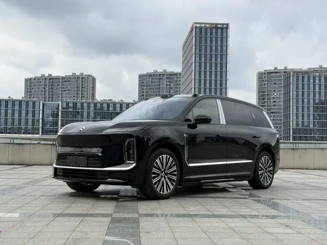 Фотография автомобиля — Nio ES9