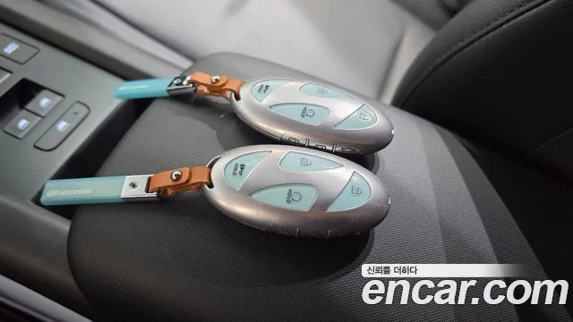 Hyundai Ioniq 6 — Фото автомобиля 24