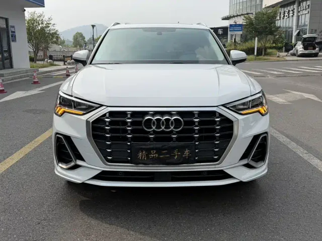Audi Q3 — Фото автомобиля 2