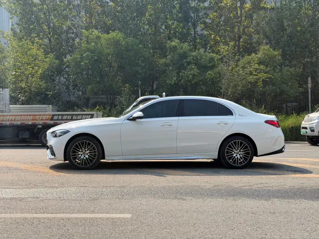 Mercedes-Benz C-Class — Фото автомобиля 4