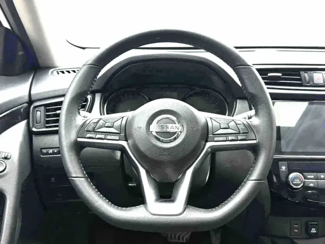 Nissan X-Trail — Фото автомобиля 4