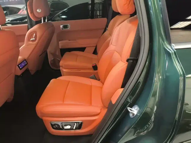 Li Auto L9 — Фото автомобиля 16
