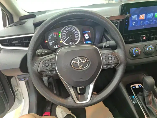 Toyota Corolla — Фото автомобиля 10