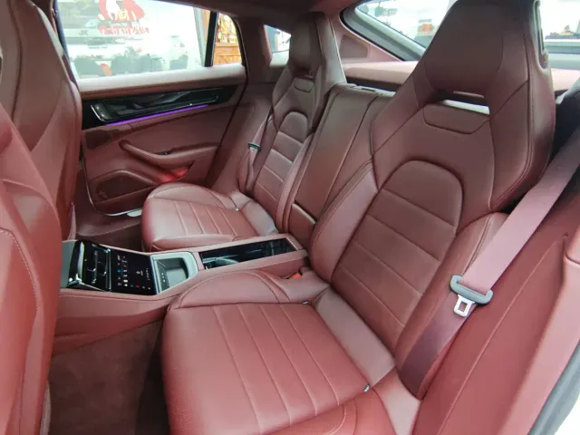 Porsche Panamera — Фото автомобиля 14