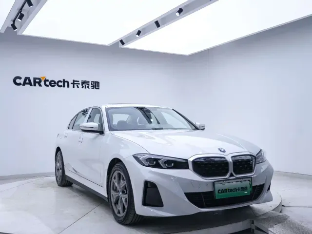 BMW i3 — Фото автомобиля 8