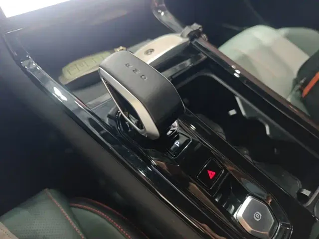 Geely Boyue — Фото автомобиля 13