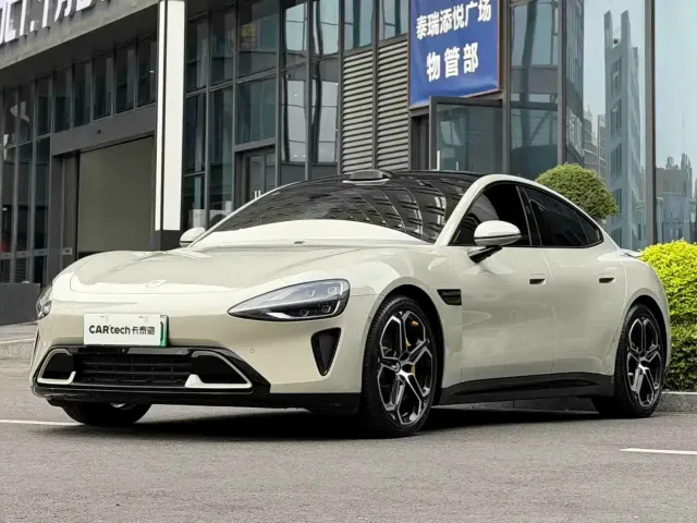 Фотография автомобиля — Xiaomi SU7