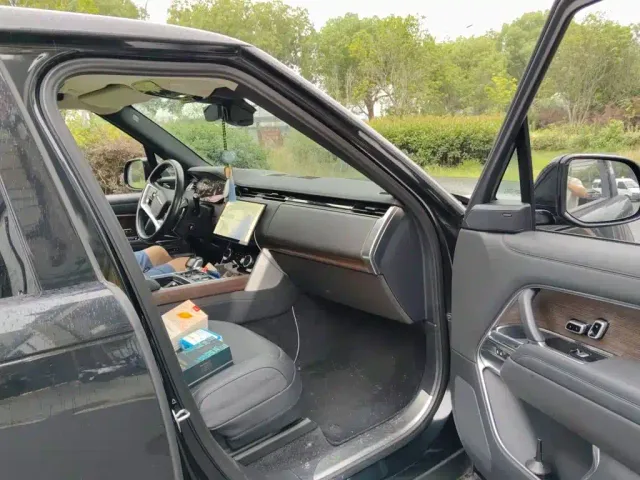 Land Rover Range Rover — Фото автомобиля 19