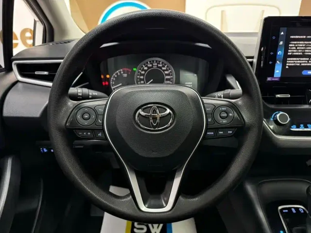 Toyota Corolla — Фото автомобиля 11