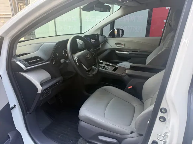 Toyota Granvia — Фото автомобиля 4