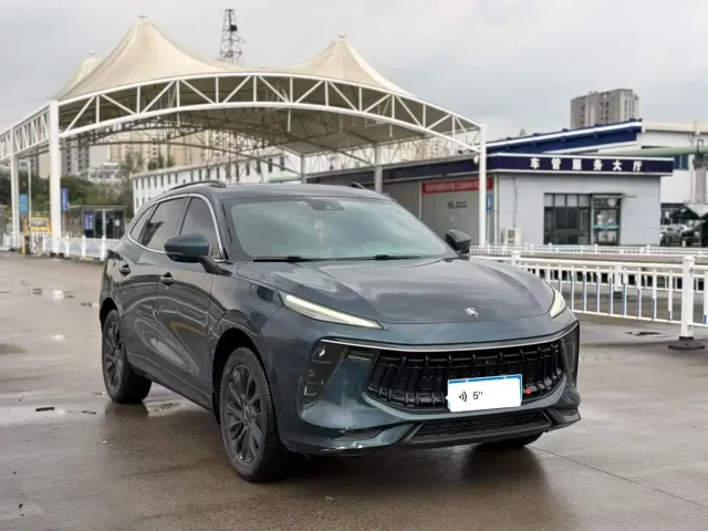 Forthing T5 Evo — Фото автомобиля 3