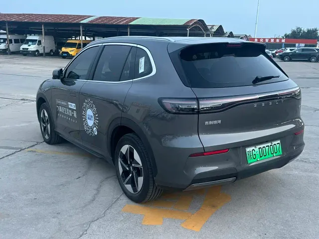 Geely Galaxy E5 — Фото автомобиля 9