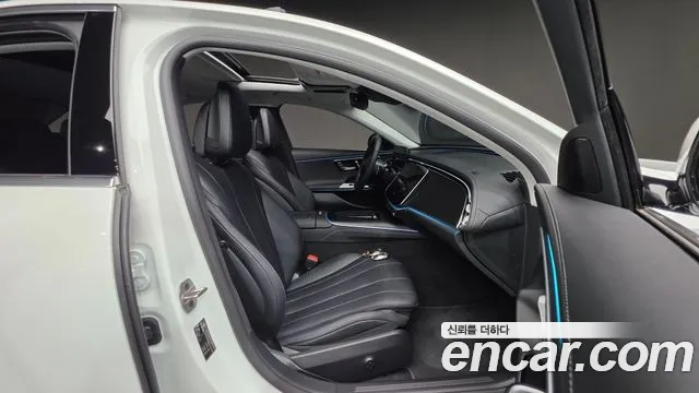 Mercedes-Benz E-Class — Фото автомобиля 10