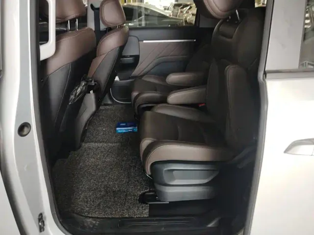 Wuling Starlight 730 — Фото автомобиля 11