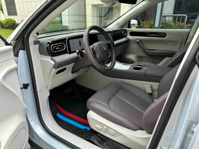 Leapmotor Leapmotor C11 2023 Extended Range 200 Comfort Edition — Фото автомобиля 6