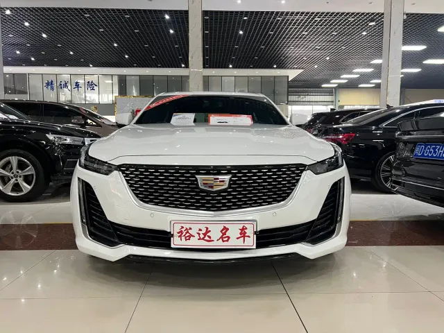 Cadillac CT5 — Фото автомобиля 3