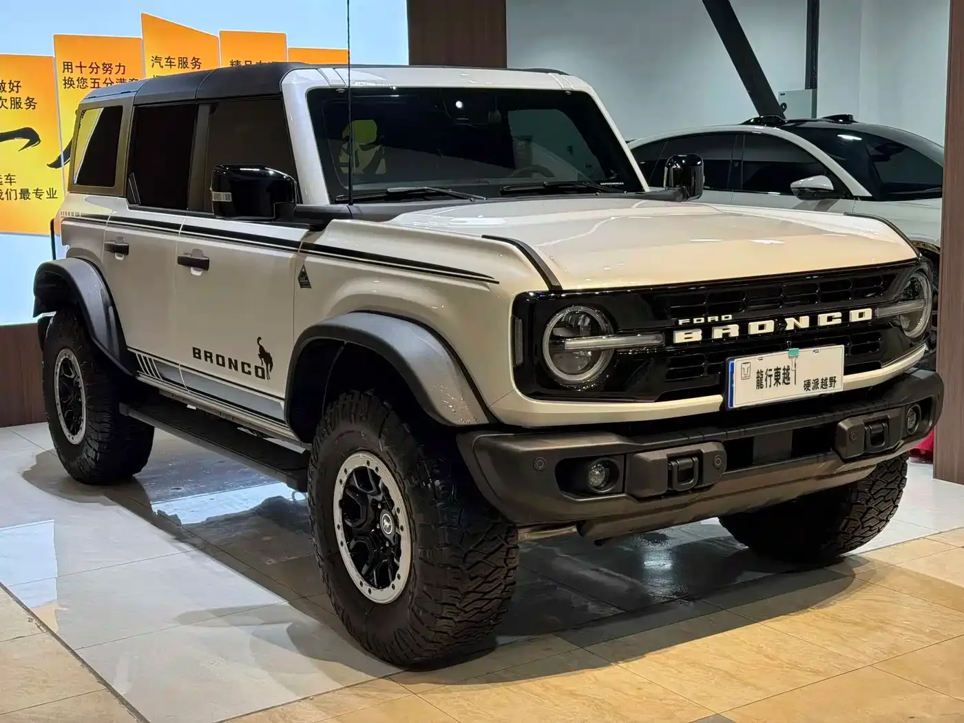 Ford Ford Bronco 2026 2.3T Long Beach Big Foot Off-Road Edition — Фото автомобиля 3