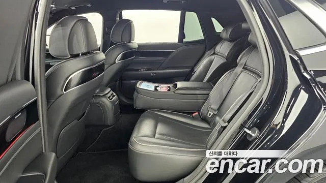 Genesis G90 Бензин 3.5 турбо AWD — Фото автомобиля 12