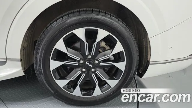 Kia Canival Carnival 4 поколение Дизель 9 мест Hi-Limousine — Фото автомобиля 18