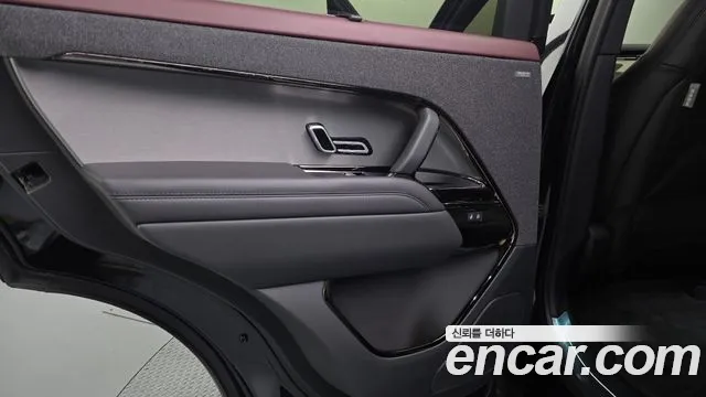 Land Rover Range Rover Sport — Фото автомобиля 23