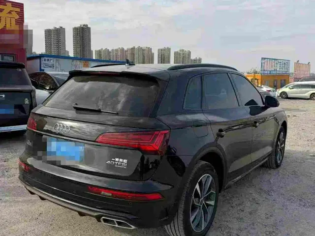 Audi Q5L — Фото автомобиля 4