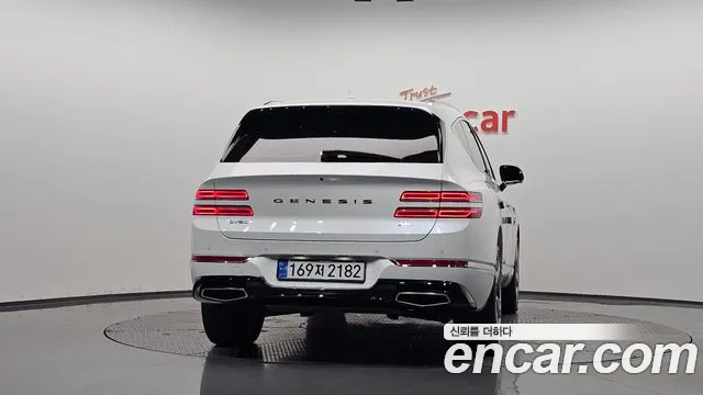 Genesis GV80 — Фото автомобиля 4